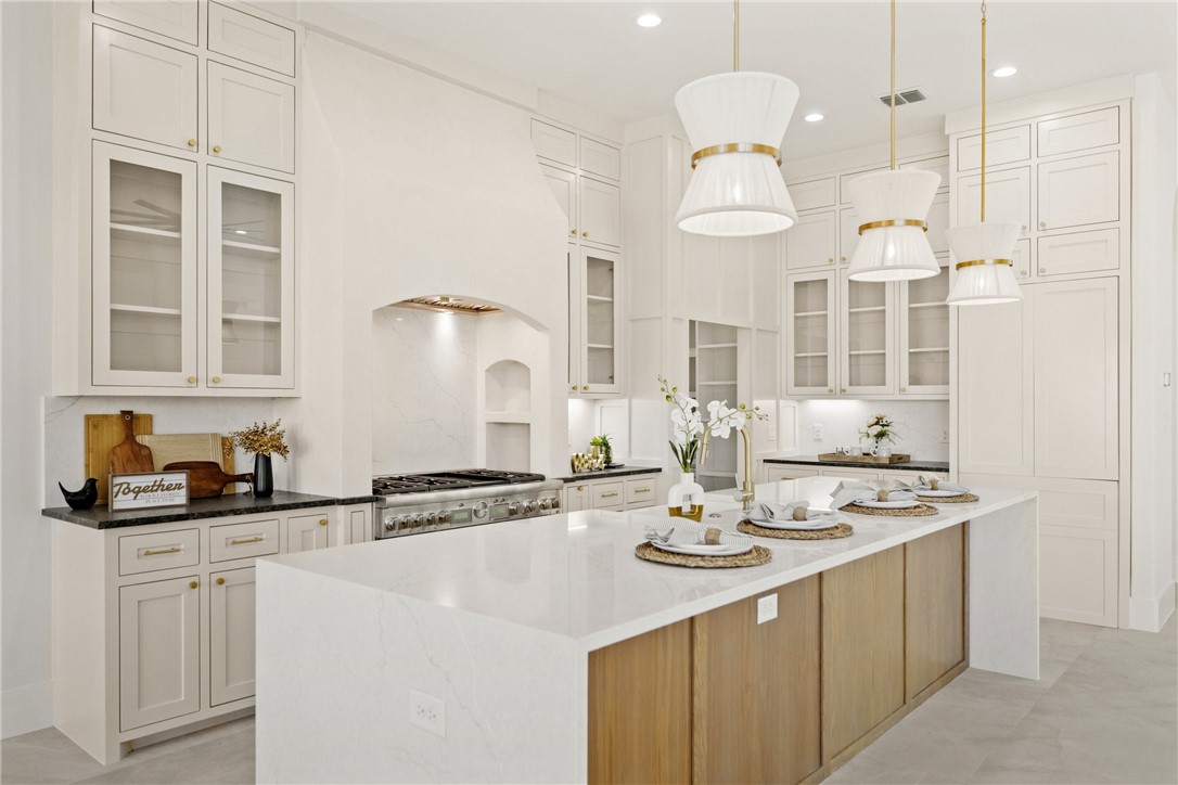 758 Buffalo Creek Dr