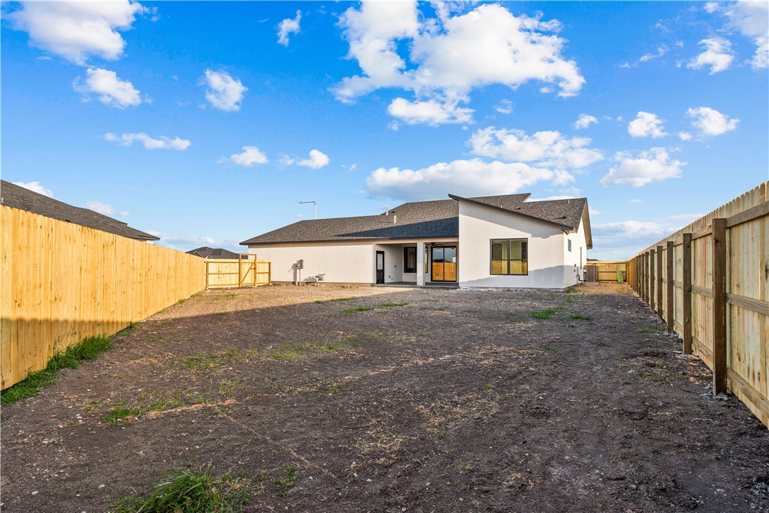 1494 Irigoyen Ct