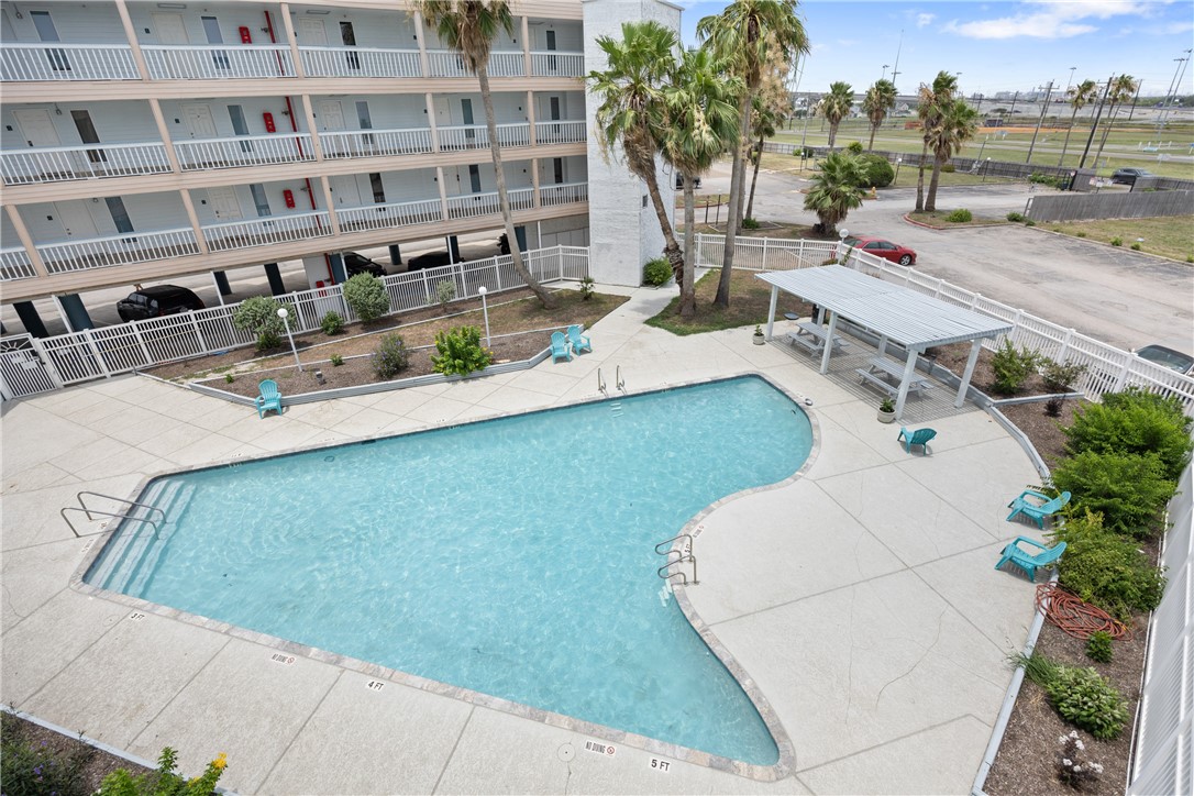 3938 Surfside Blvd 3245