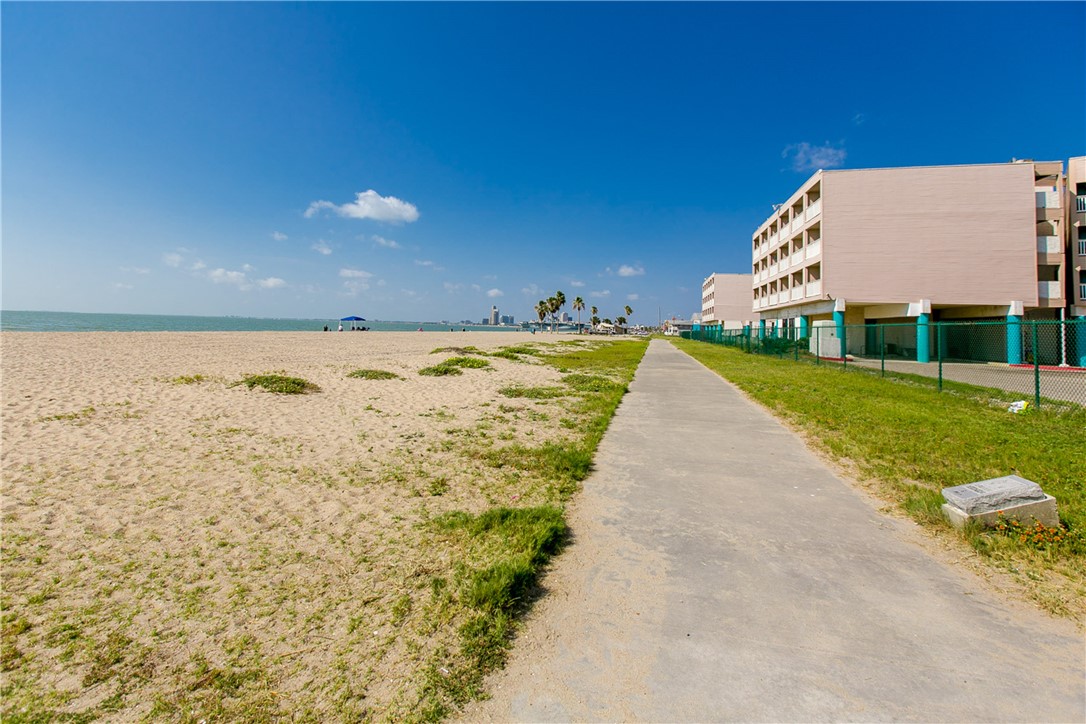 3938 Surfside Blvd 3245