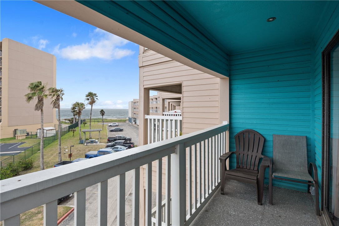 3938 Surfside Blvd 3245