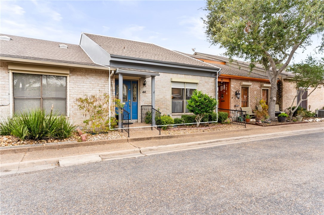 44 Rock Creek Dr 44