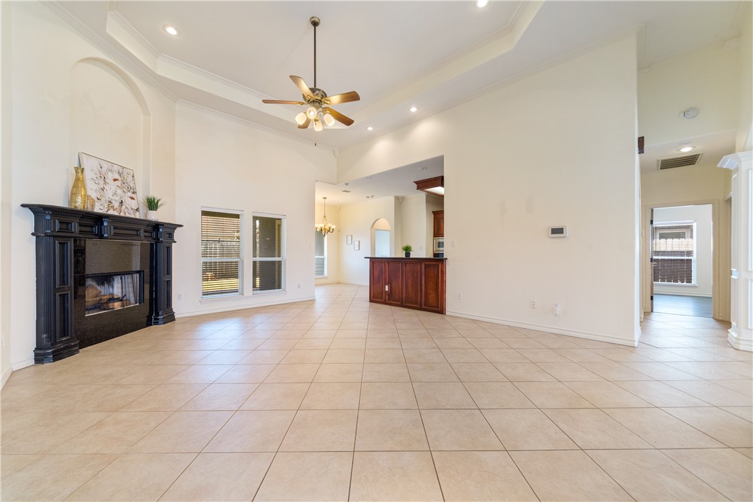 6825 Island Park Ct