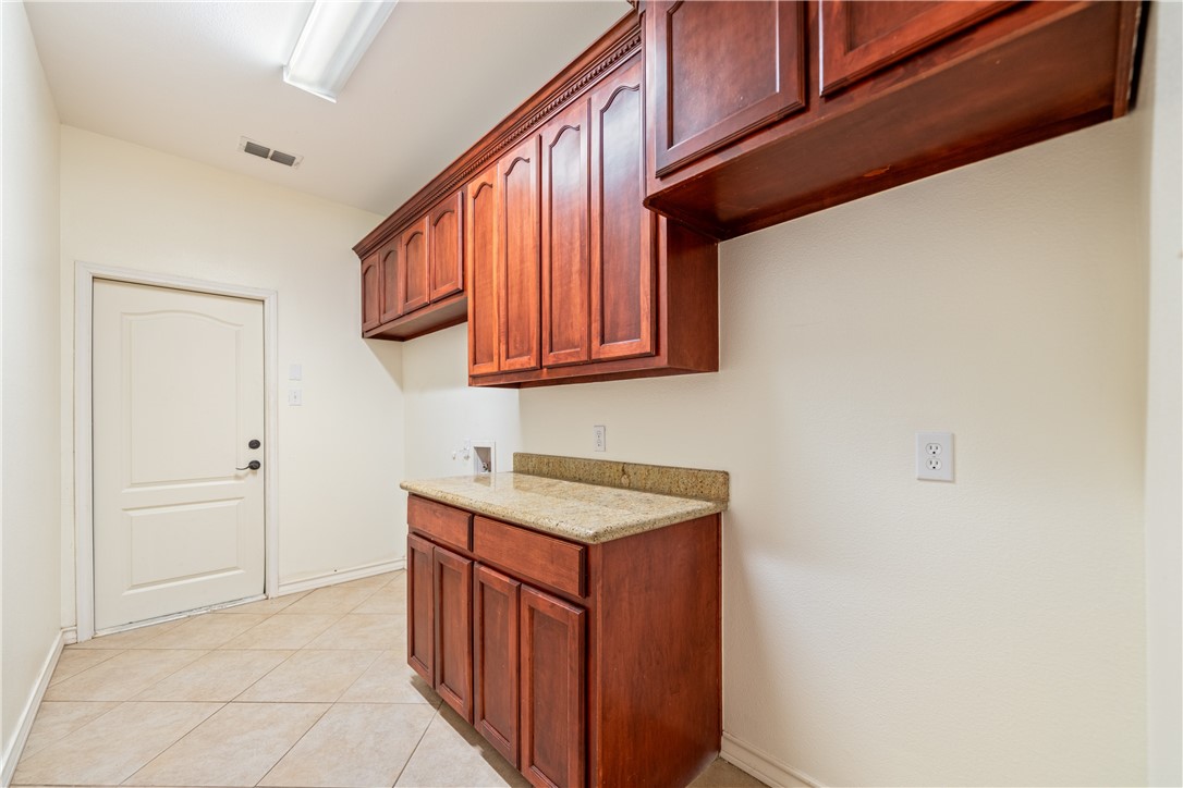 6825 Island Park Ct