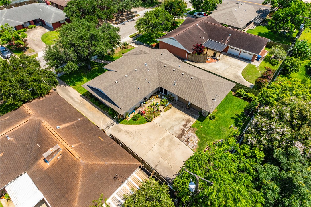 750 Burkshire Dr