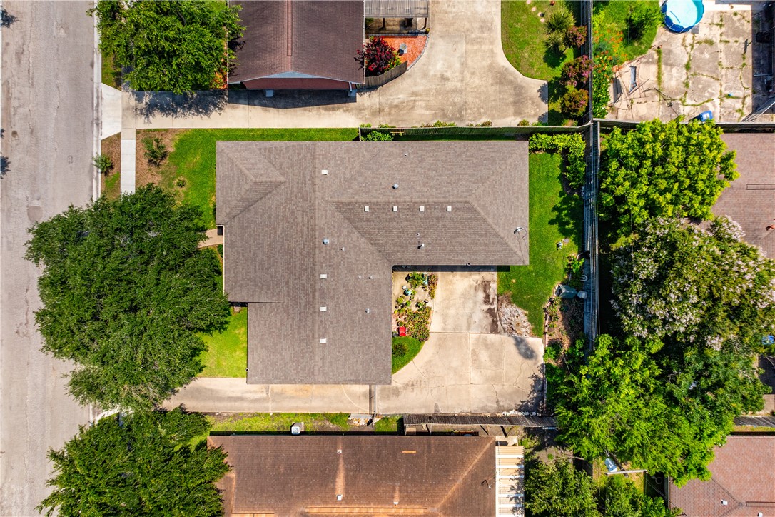 750 Burkshire Dr