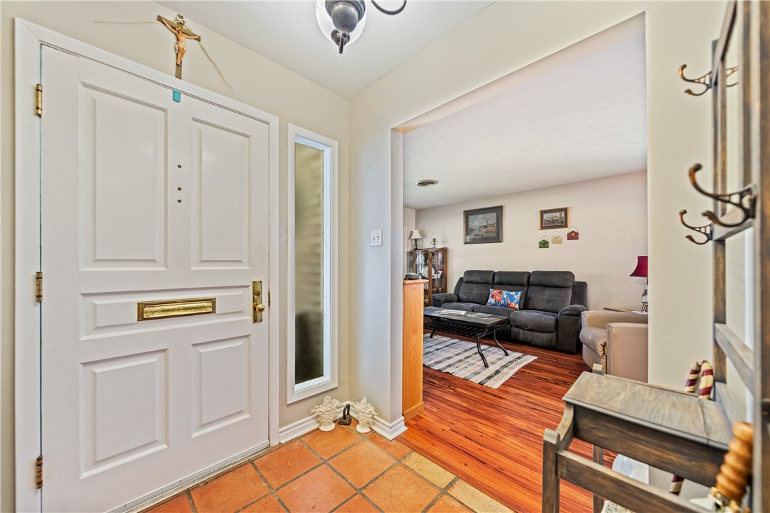 750 Burkshire Dr
