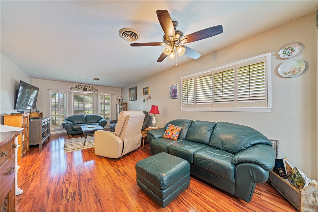 750 Burkshire Dr