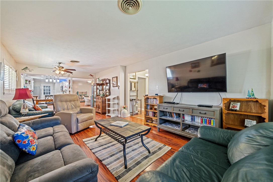 750 Burkshire Dr
