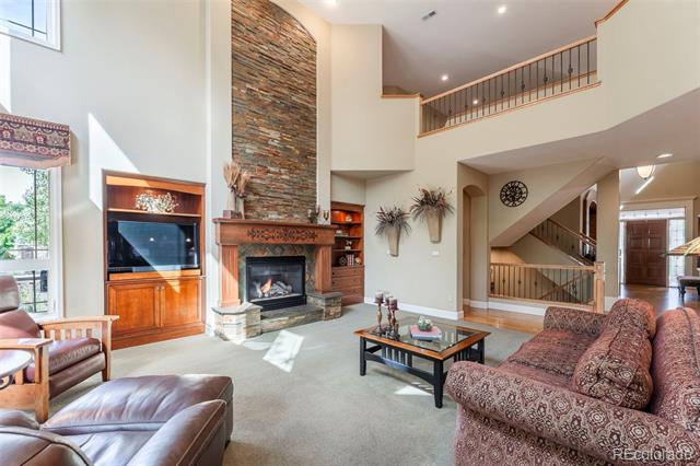 4464 Fairway Lane