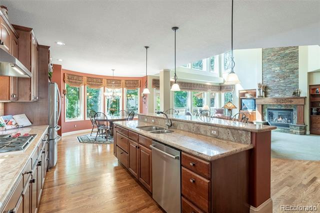 4464 Fairway Lane