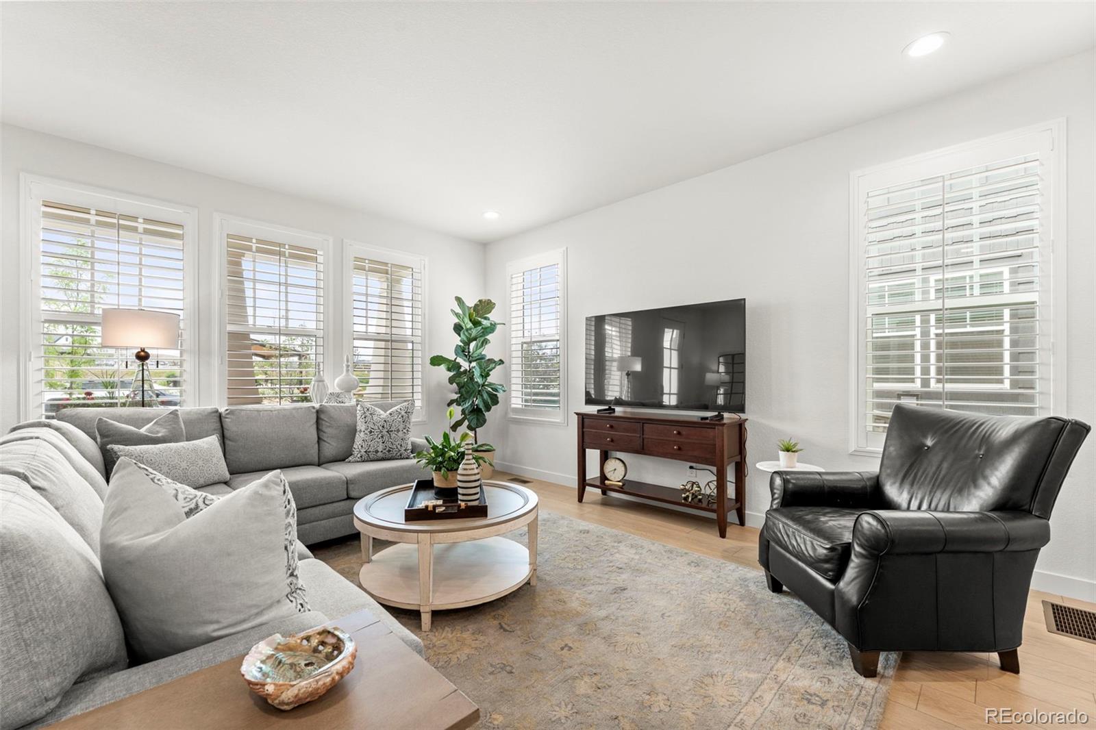 176 Ash Circle