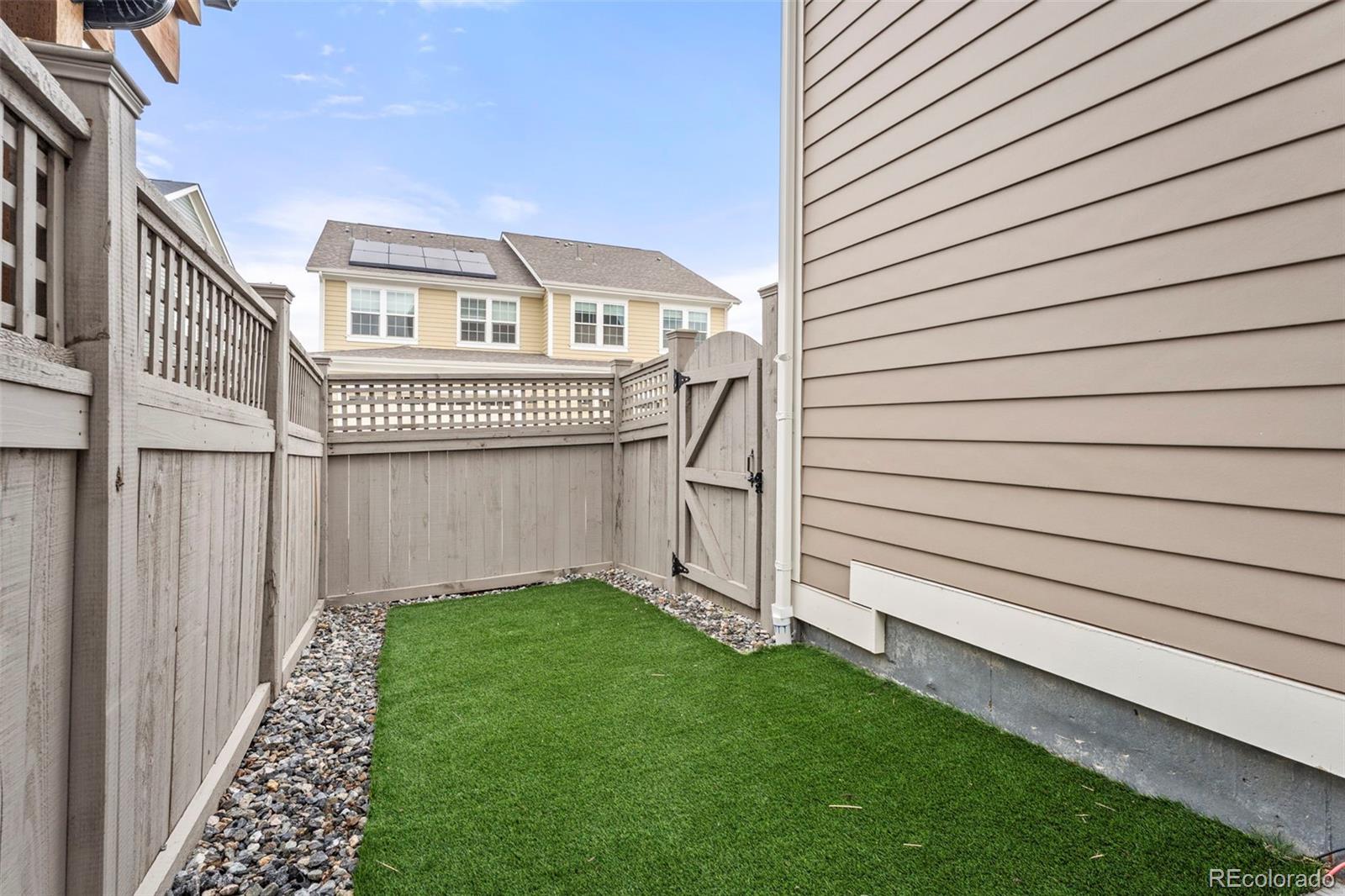 176 Ash Circle