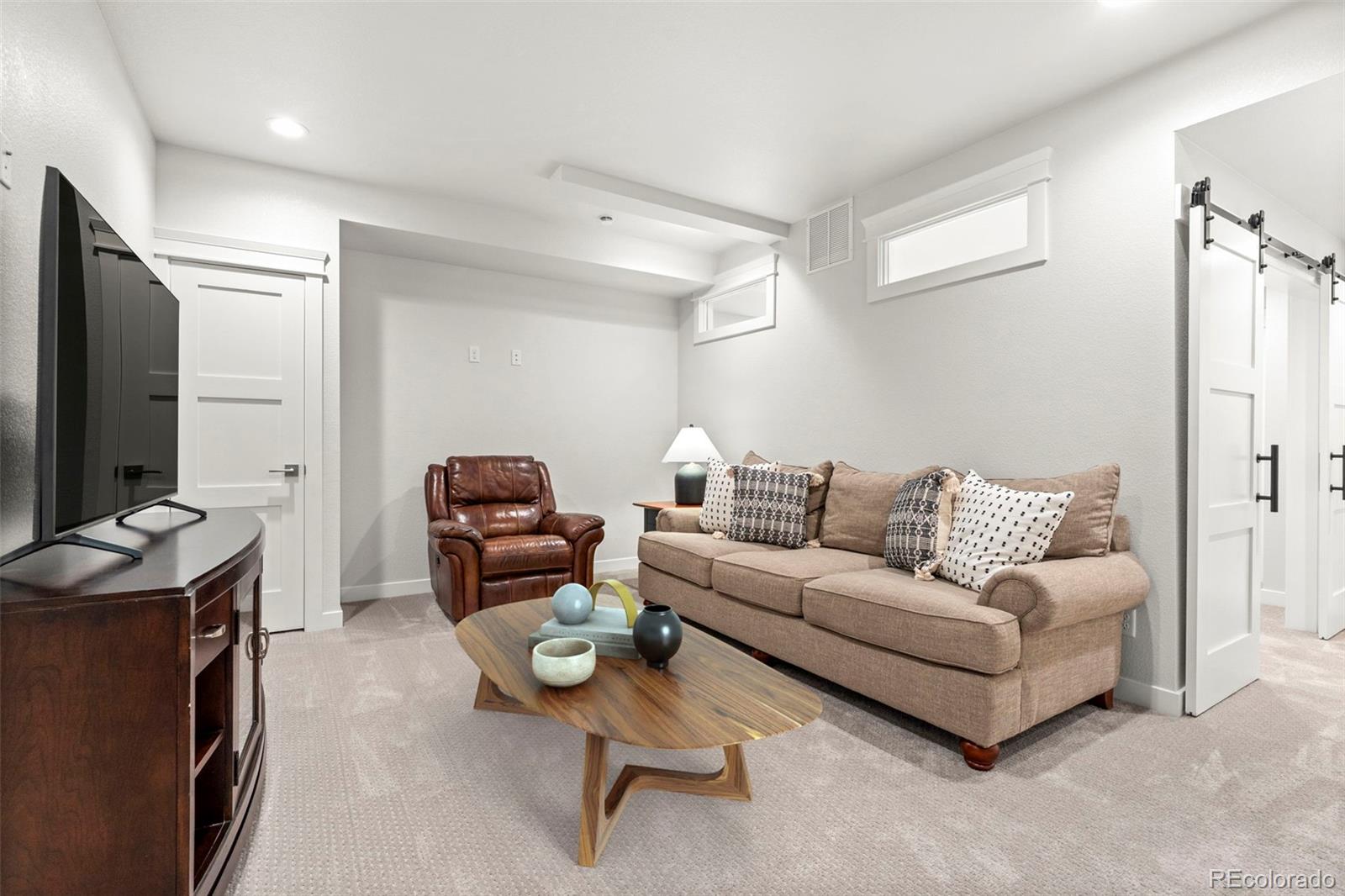 176 Ash Circle