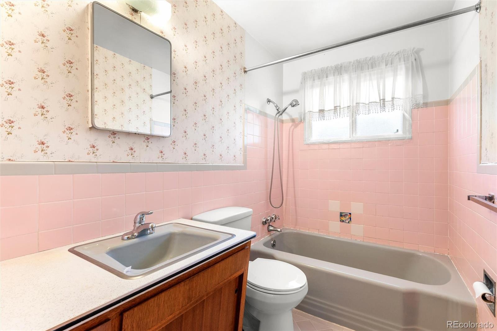 1290 W 4th Avenue Unit: 1280