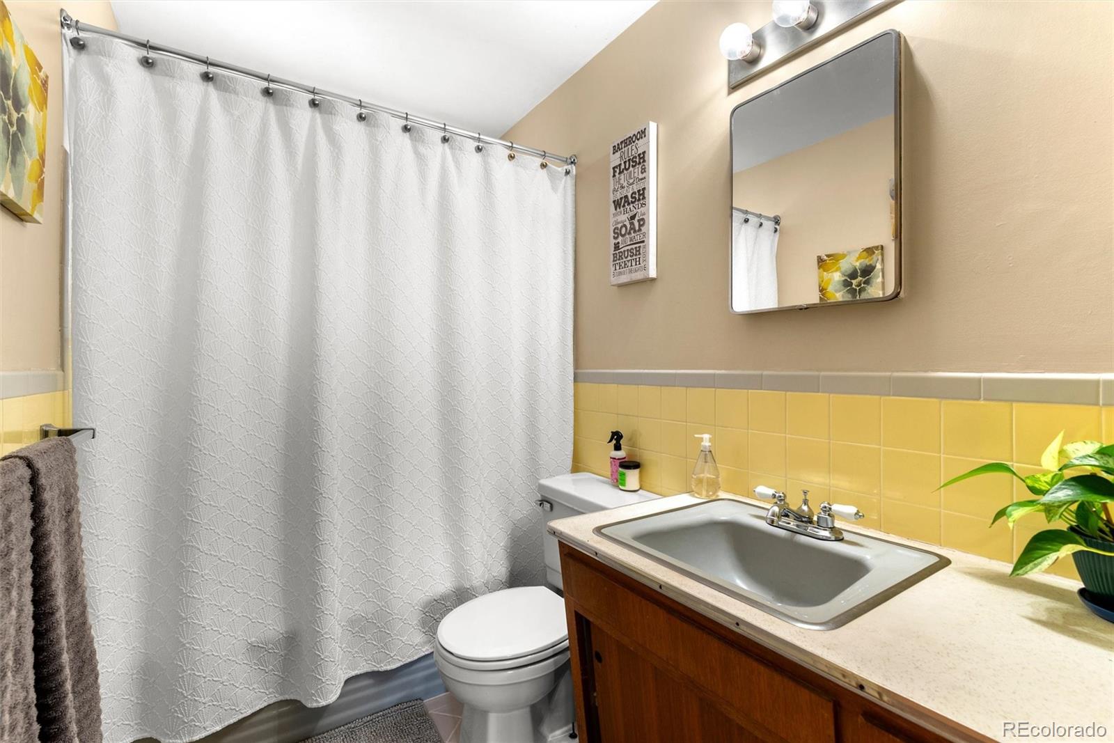 1290 W 4th Avenue Unit: 1280