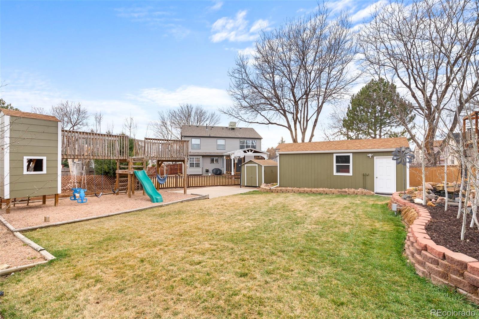 2924 E 116th Place