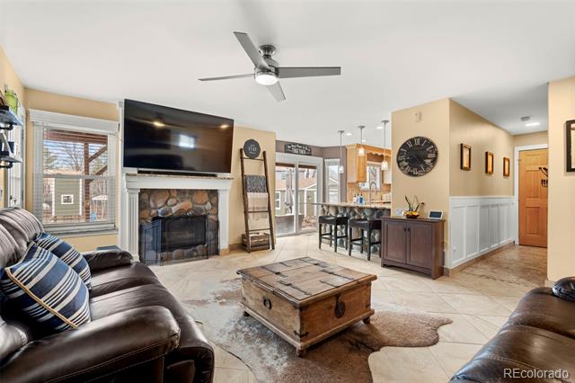 2924 E 116th Place