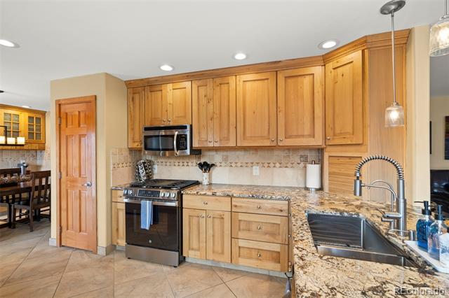 2924 E 116th Place