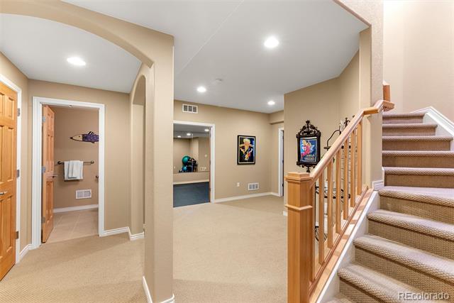 1739 Redwing Lane