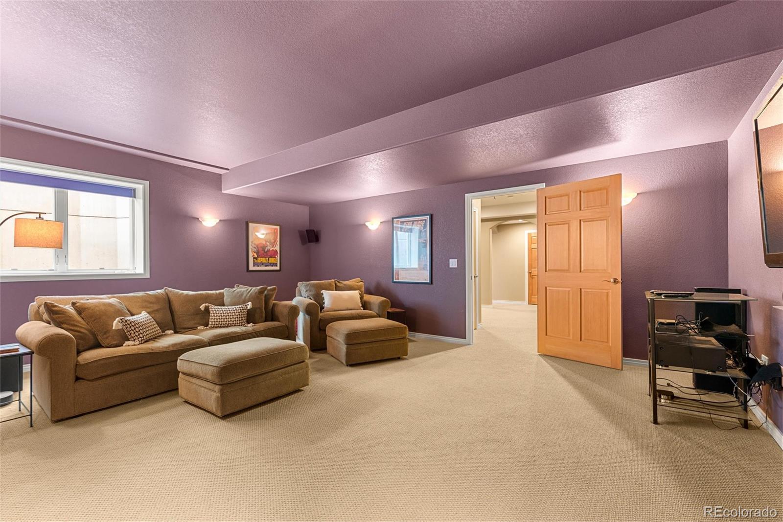 1739 Redwing Lane