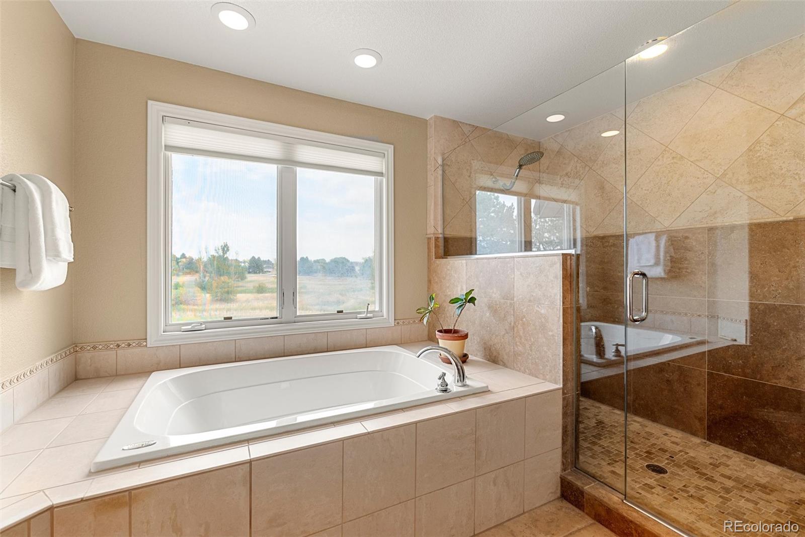 1739 Redwing Lane