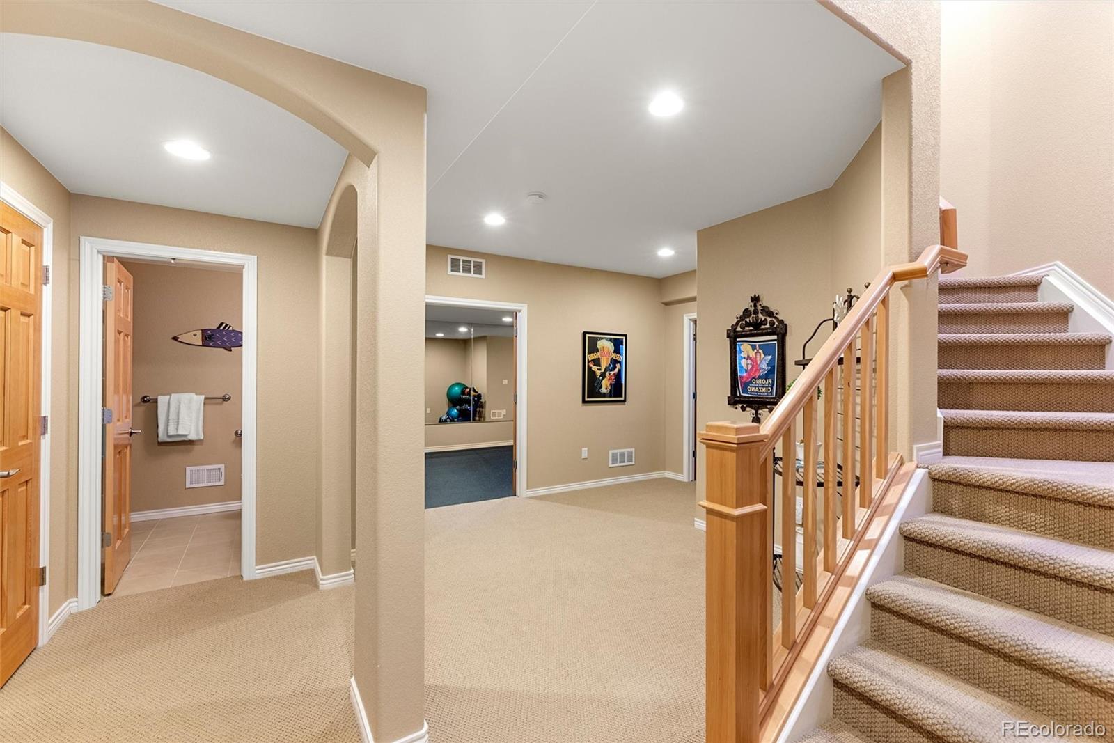 1739 Redwing Lane