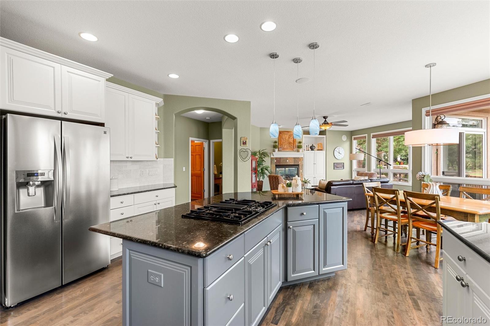 1739 Redwing Lane