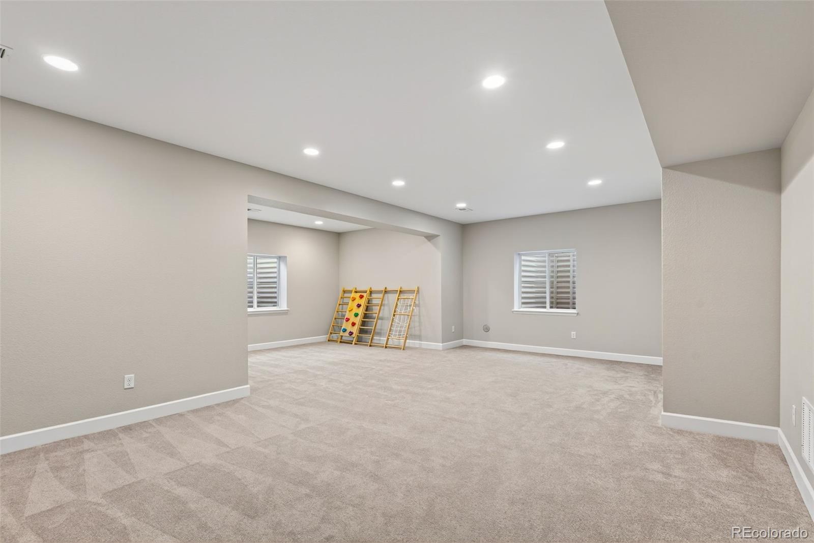 16291 Fletcher Mountain Way