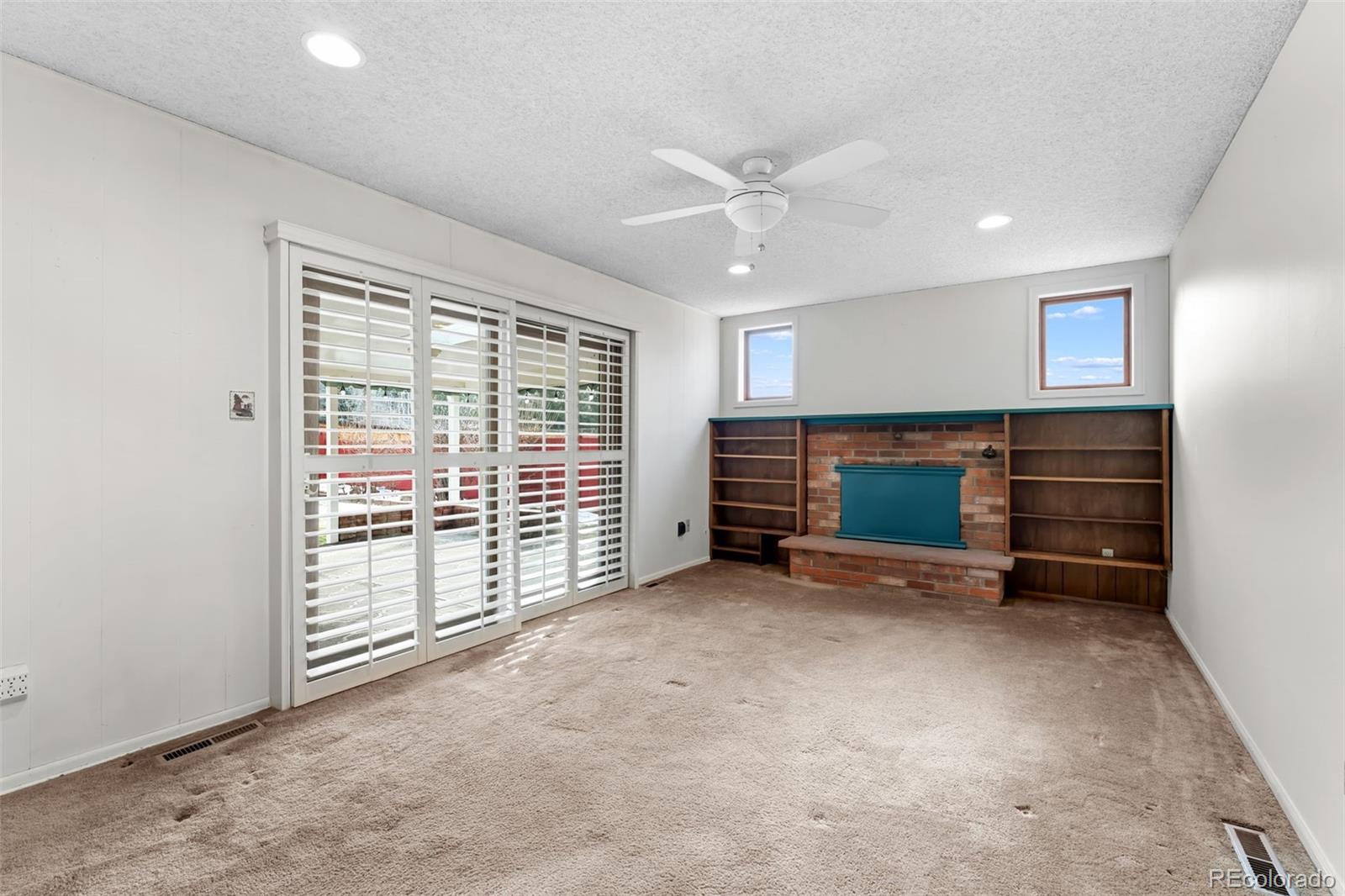 1735 S Pratt Parkway