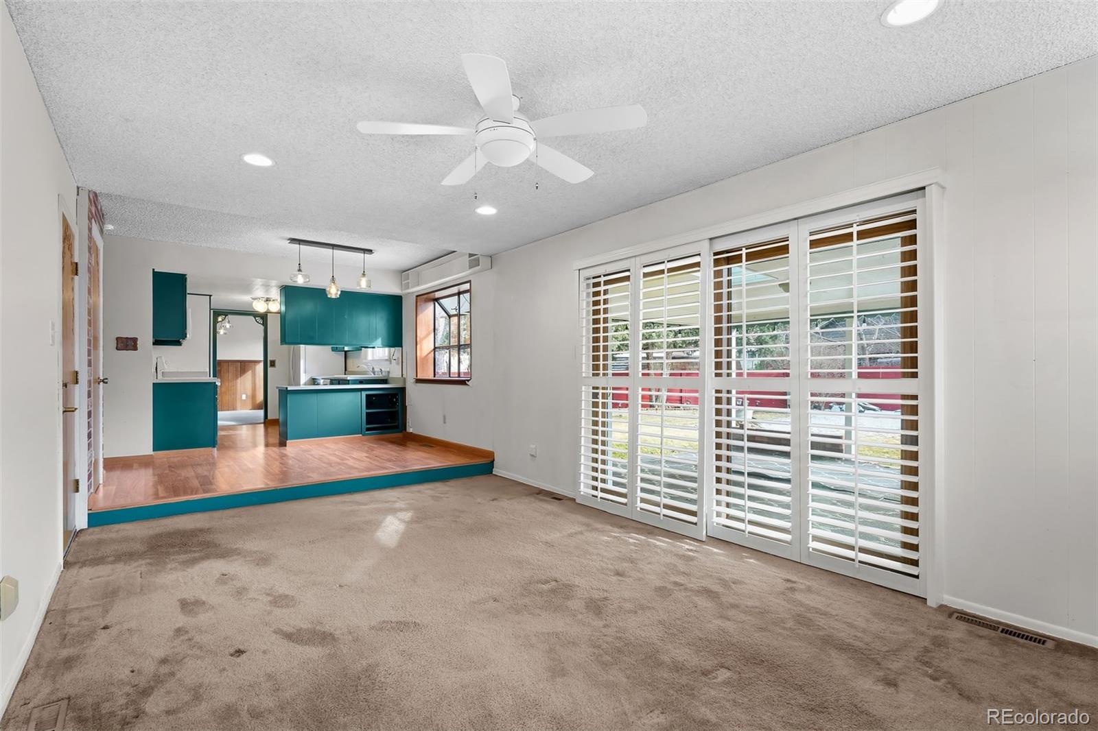 1735 S Pratt Parkway