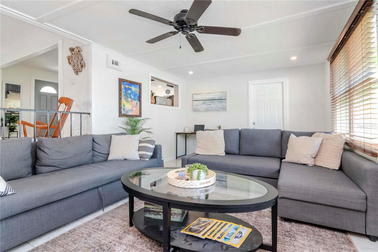 1528 W RIVER SHORE WAY