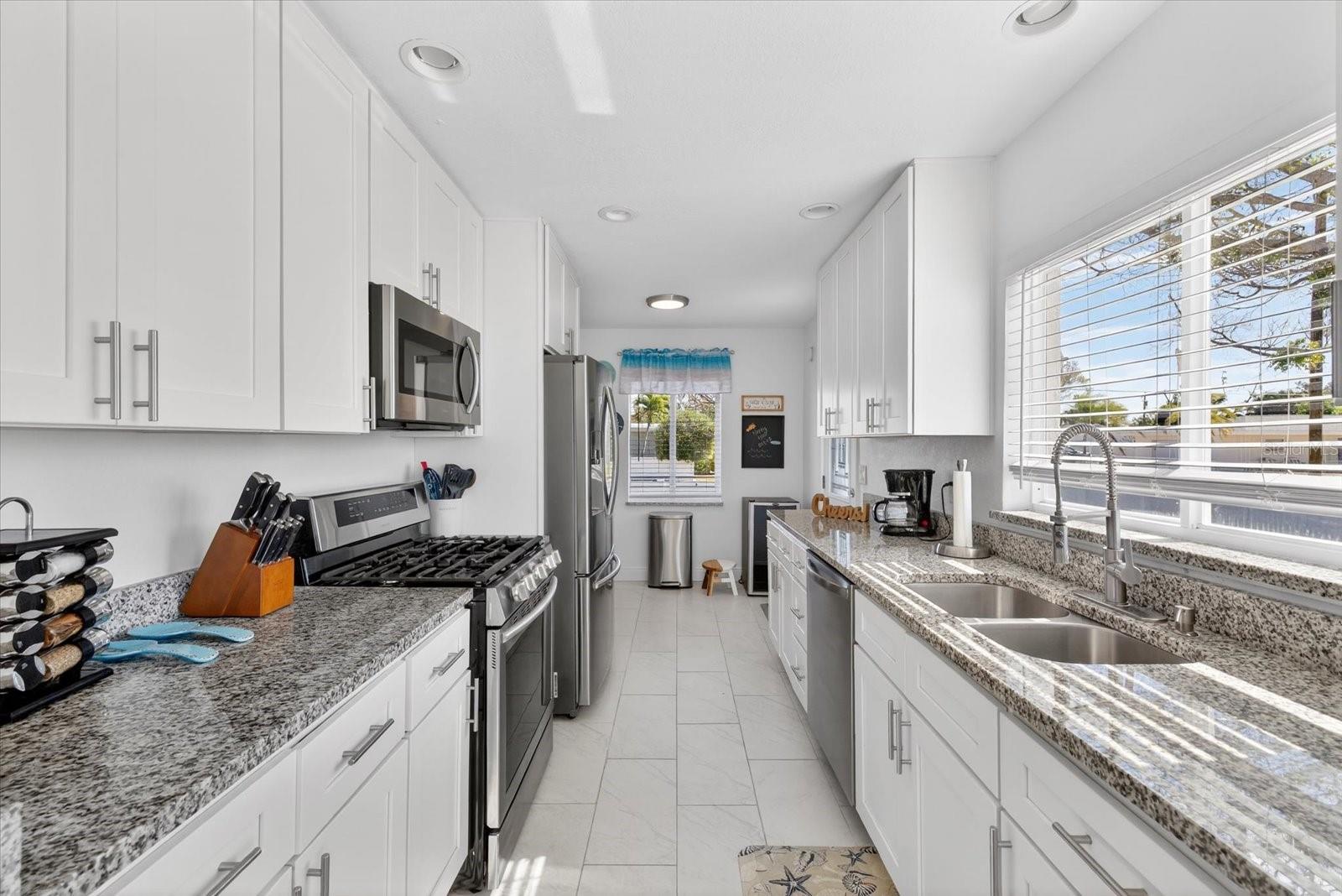 292 42ND AVE