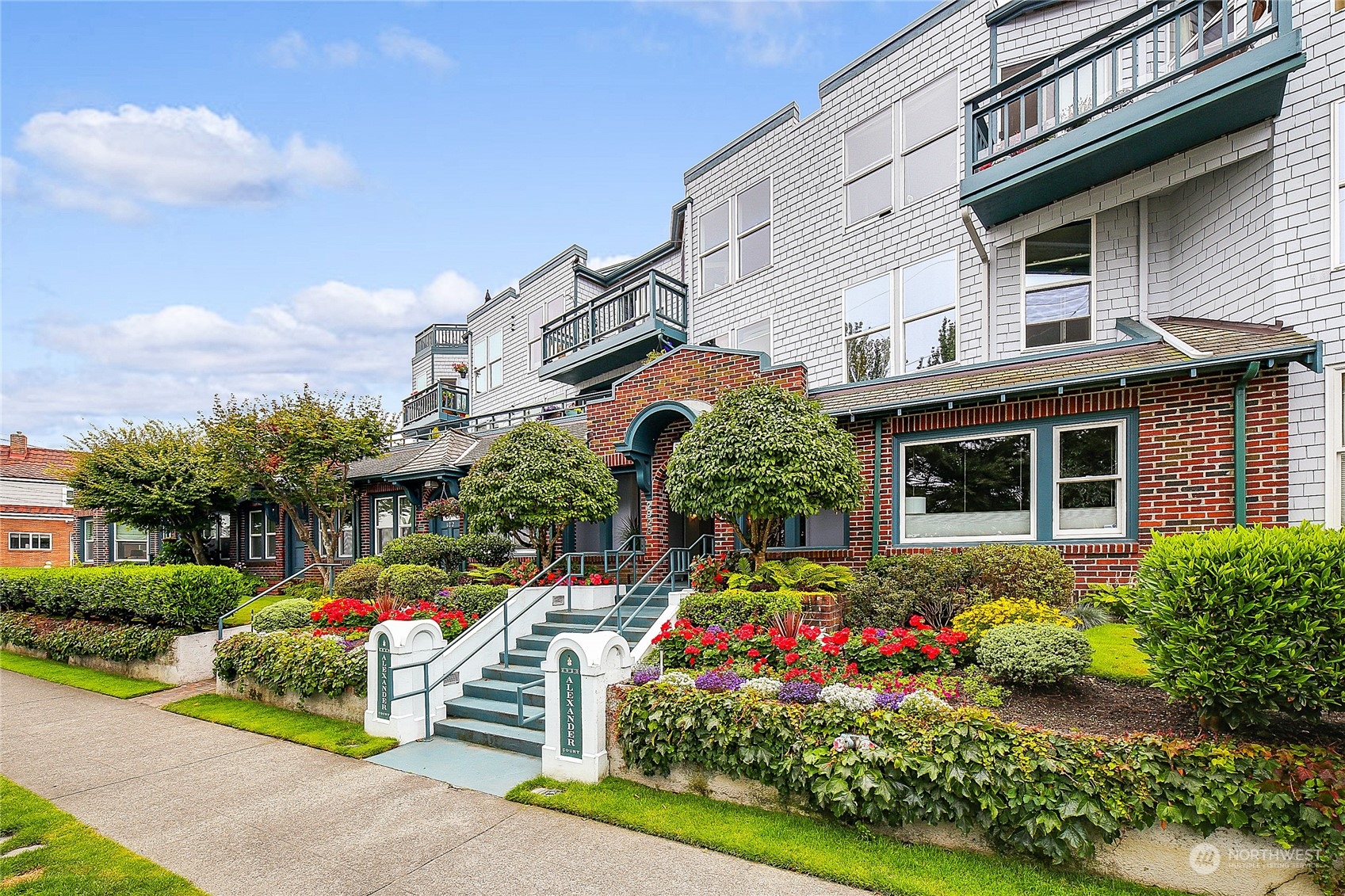 2920 Alki Avenue SW Unit: 410
