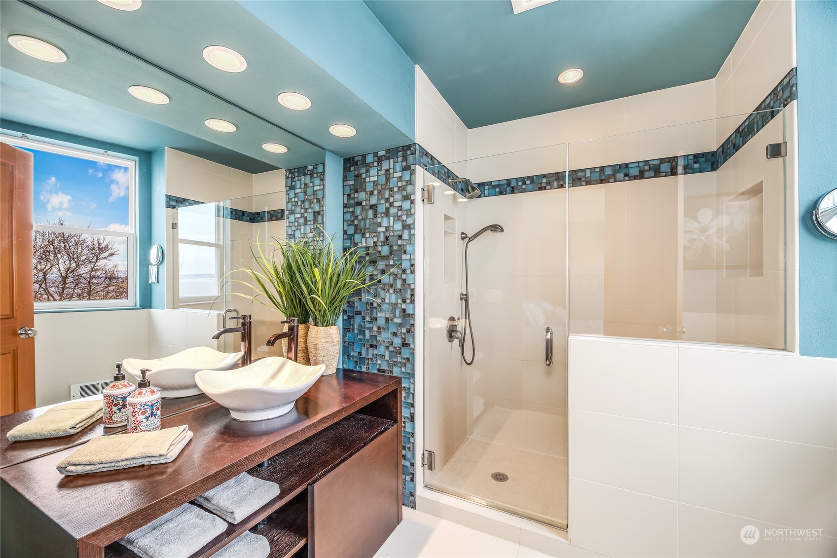 2920 Alki Avenue SW Unit: 410