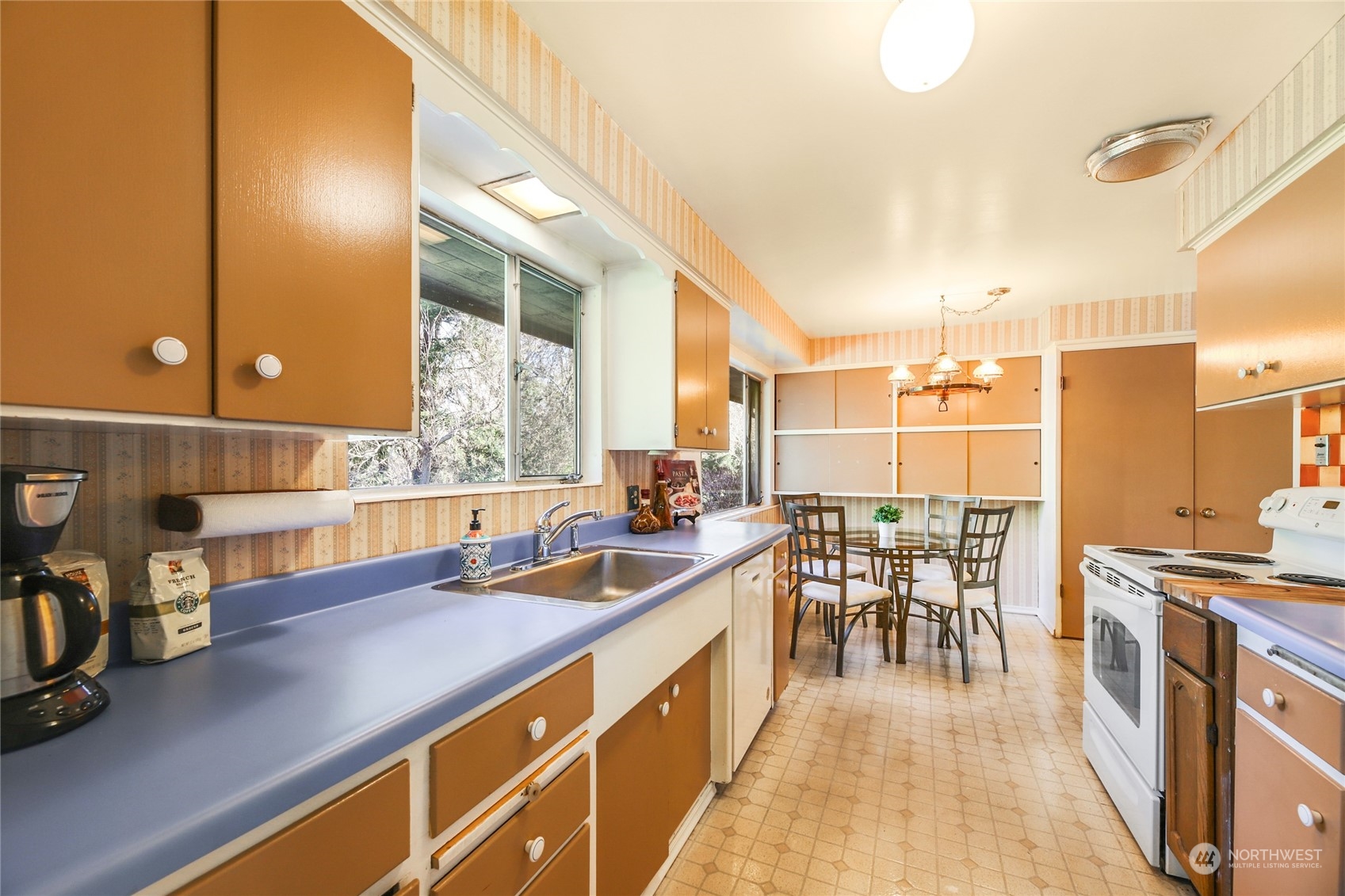 1224 SW Normandy Terrace