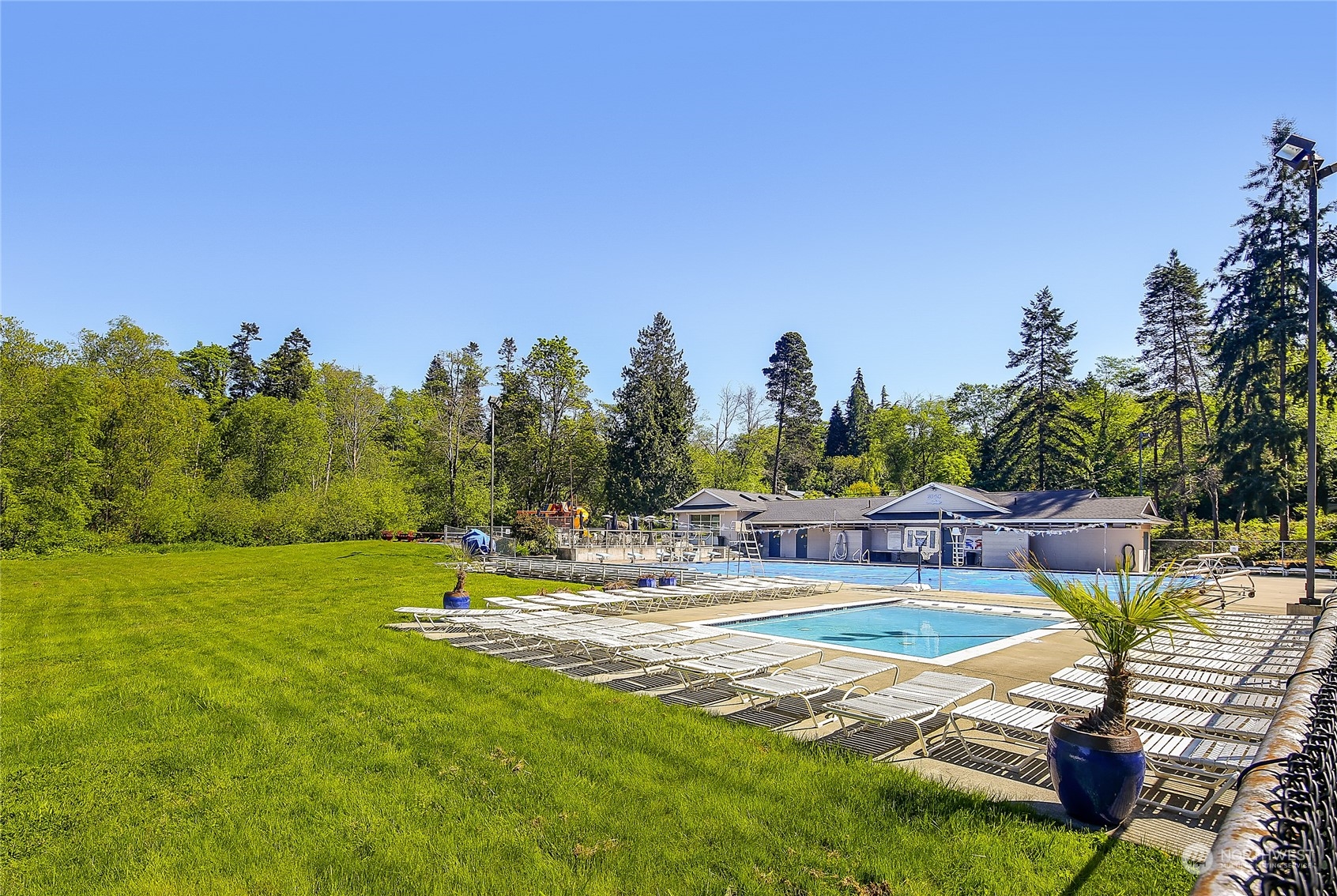 1224 SW Normandy Terrace