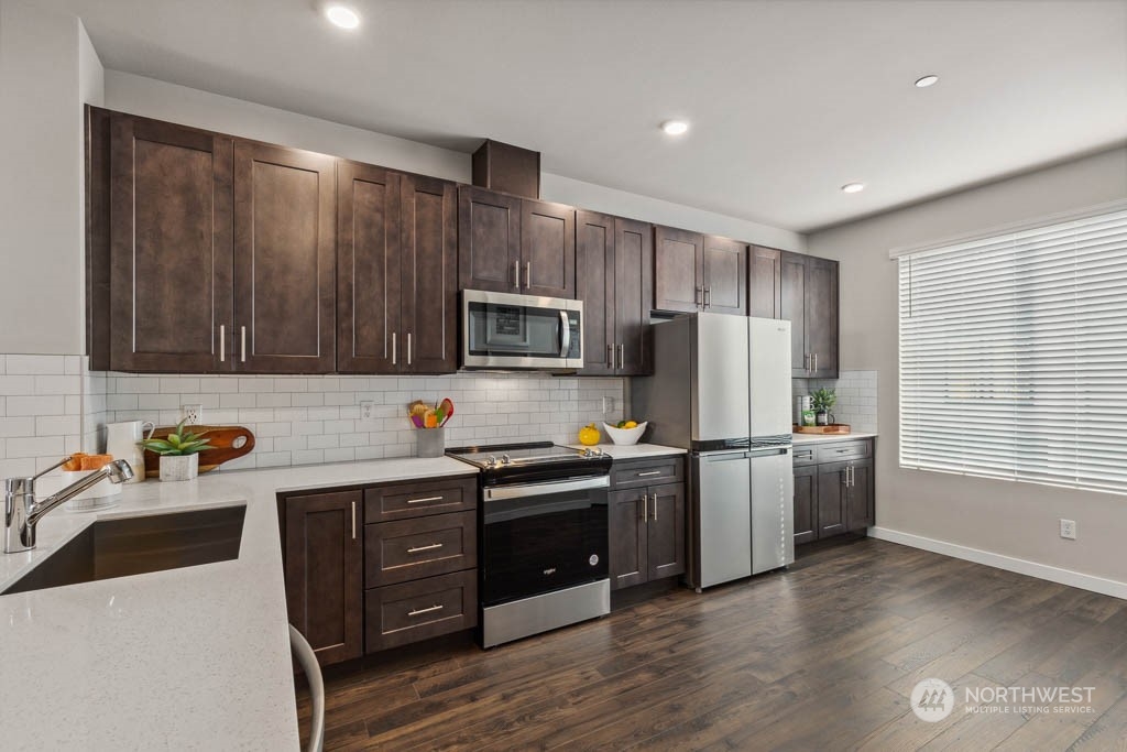 9916 18th Avenue W Unit: B