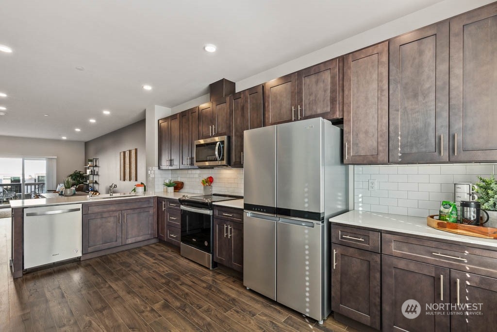 9916 18th Avenue W Unit: B