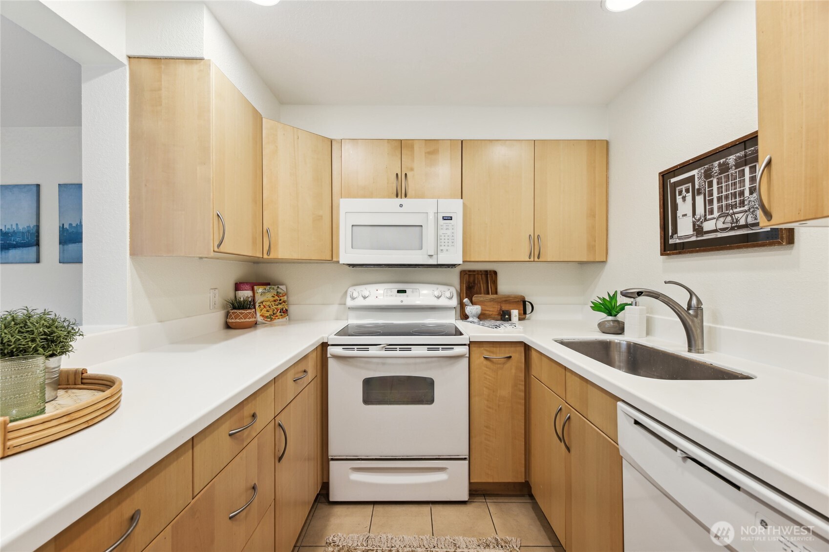 150 Melrose Avenue E Unit: 105