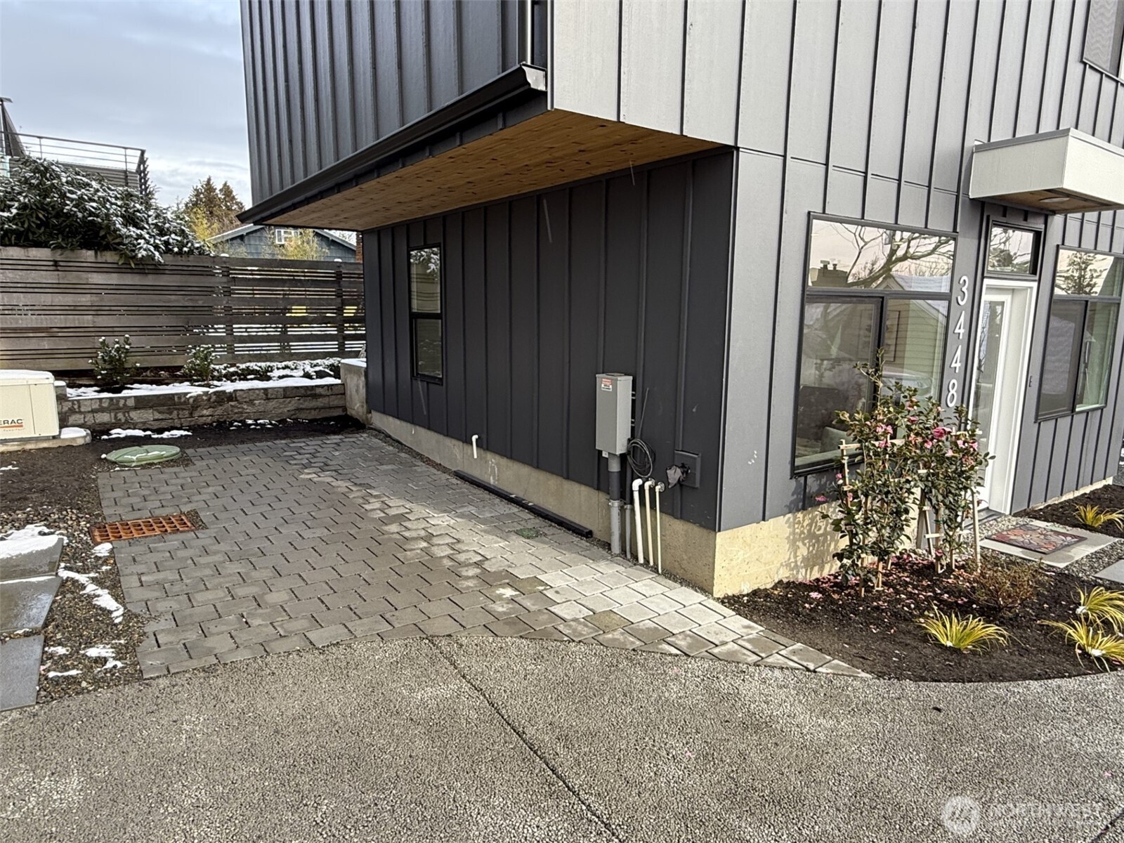 3448 37th Avenue SW