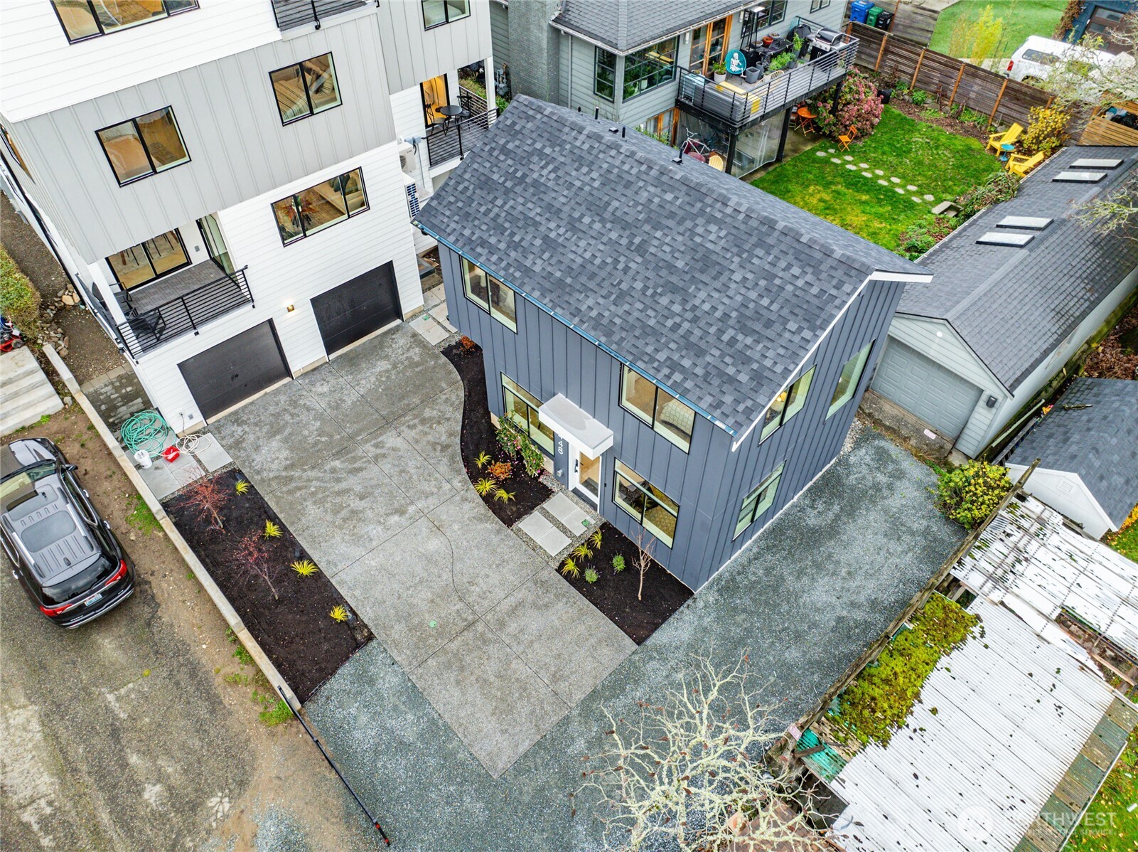 3448 37th Avenue SW