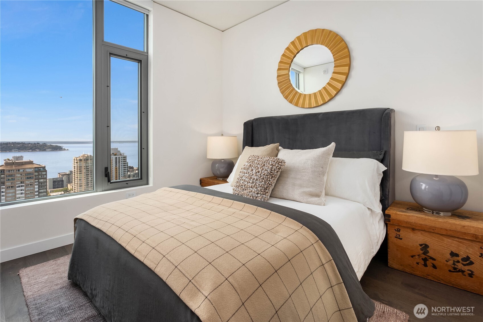 2510 6th Avenue Unit: 2807