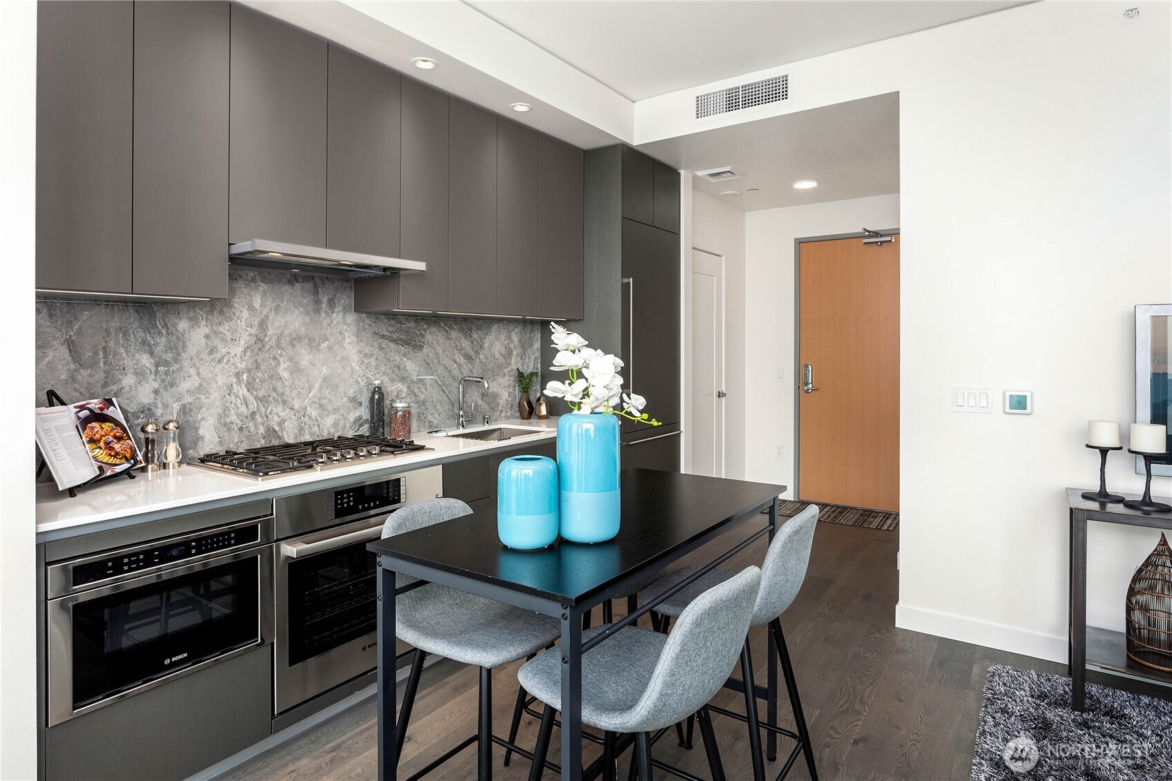 2510 6th Avenue Unit: 2807