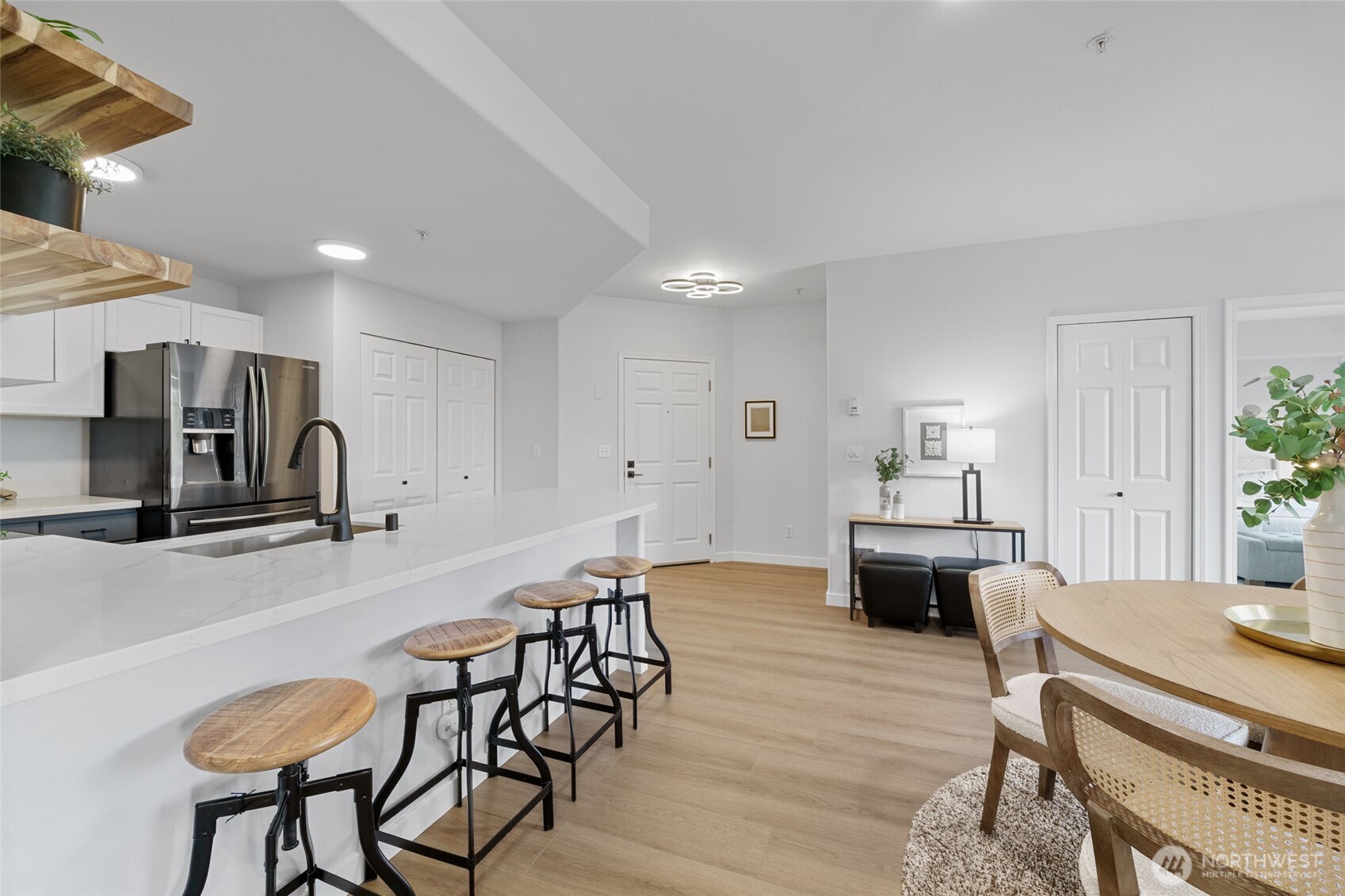3221 SW Avalon Way Unit: 207