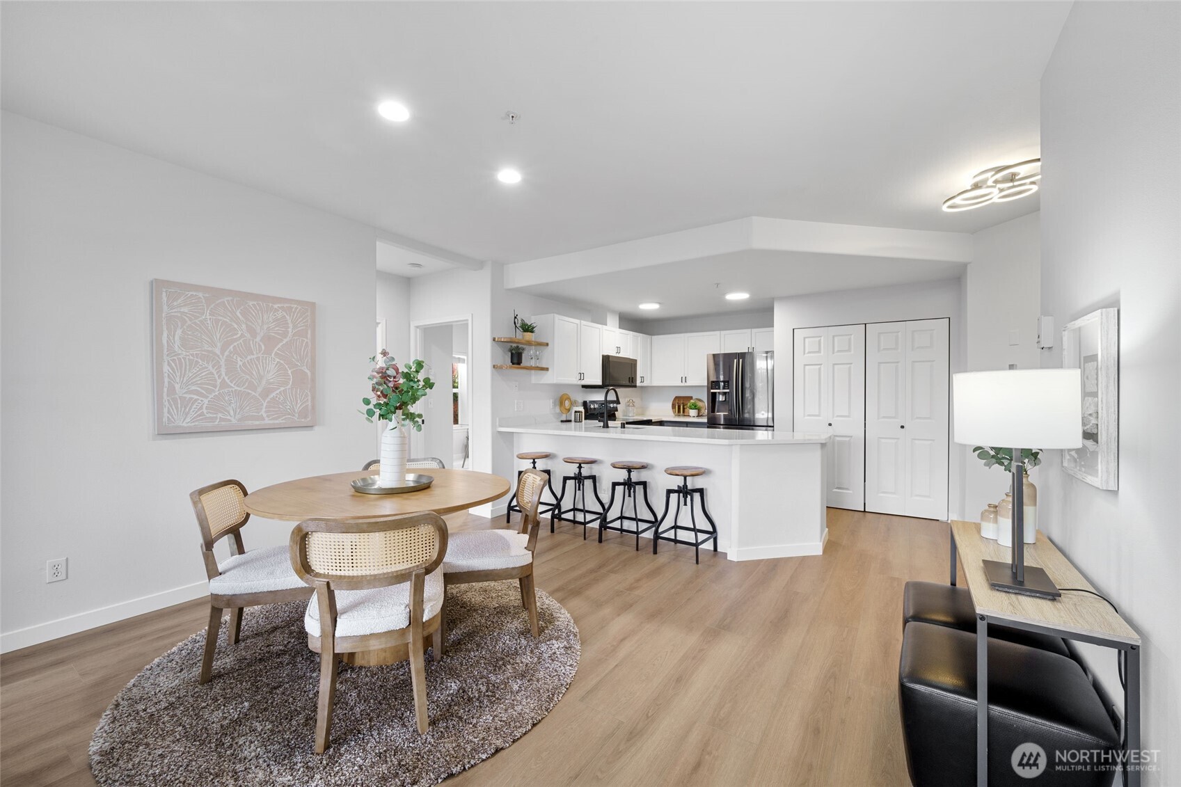 3221 SW Avalon Way Unit: 207