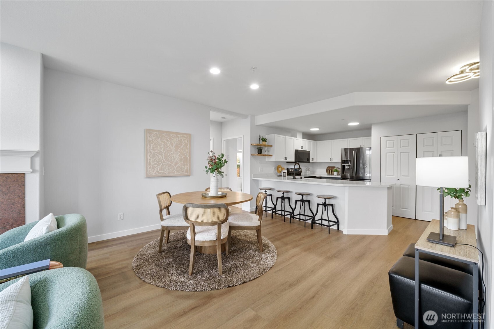 3221 SW Avalon Way Unit: 207