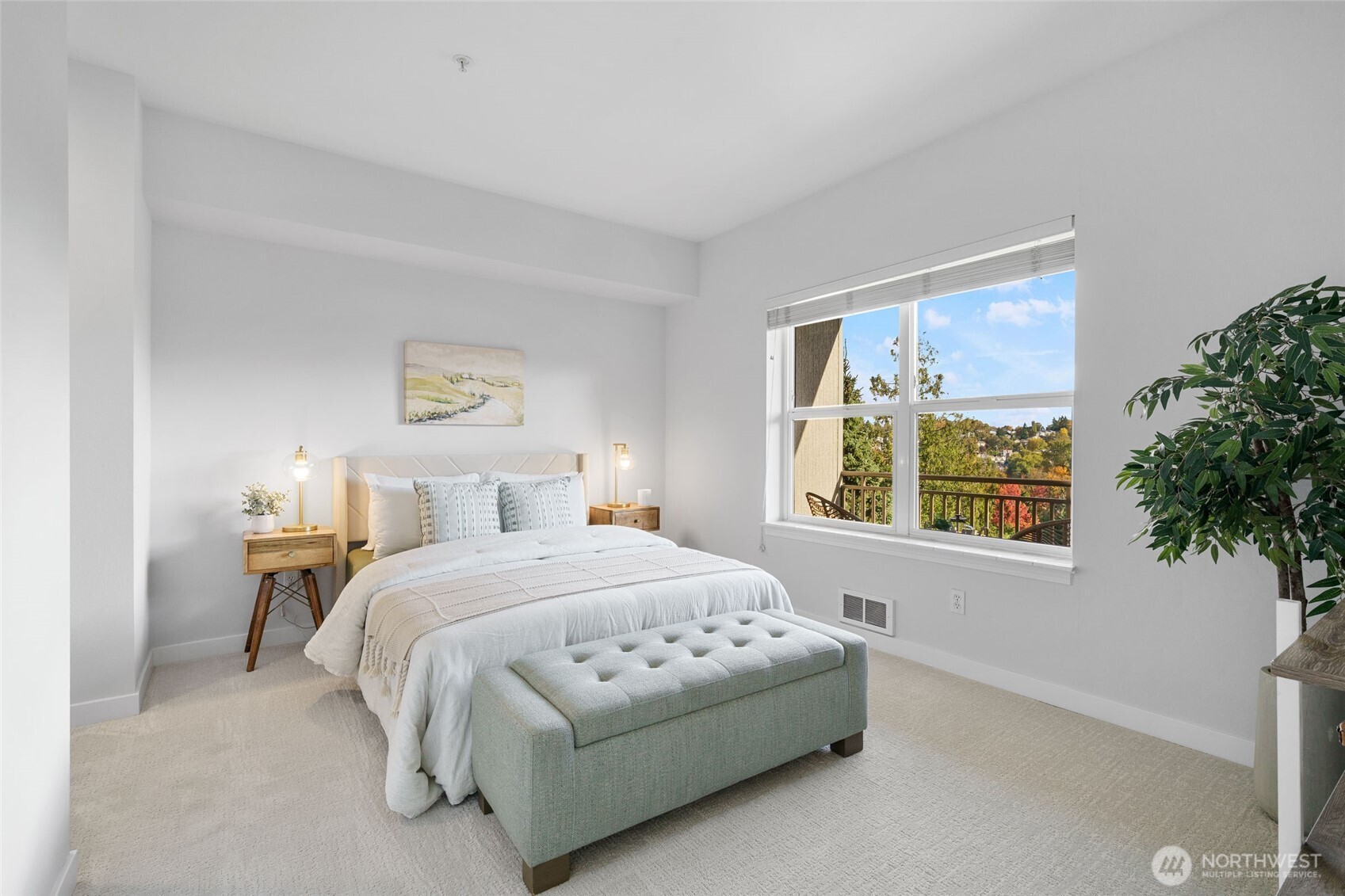 3221 SW Avalon Way Unit: 207