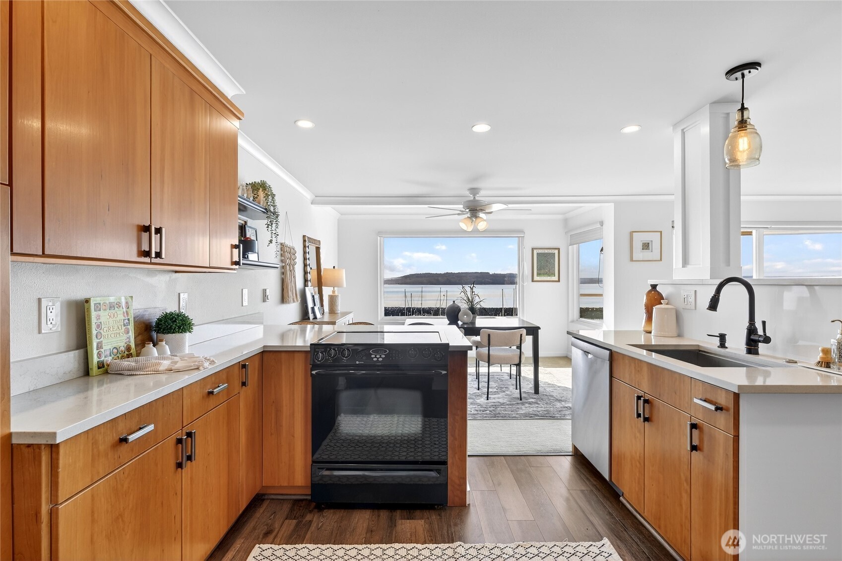 22315 6th Avenue S Unit: A404