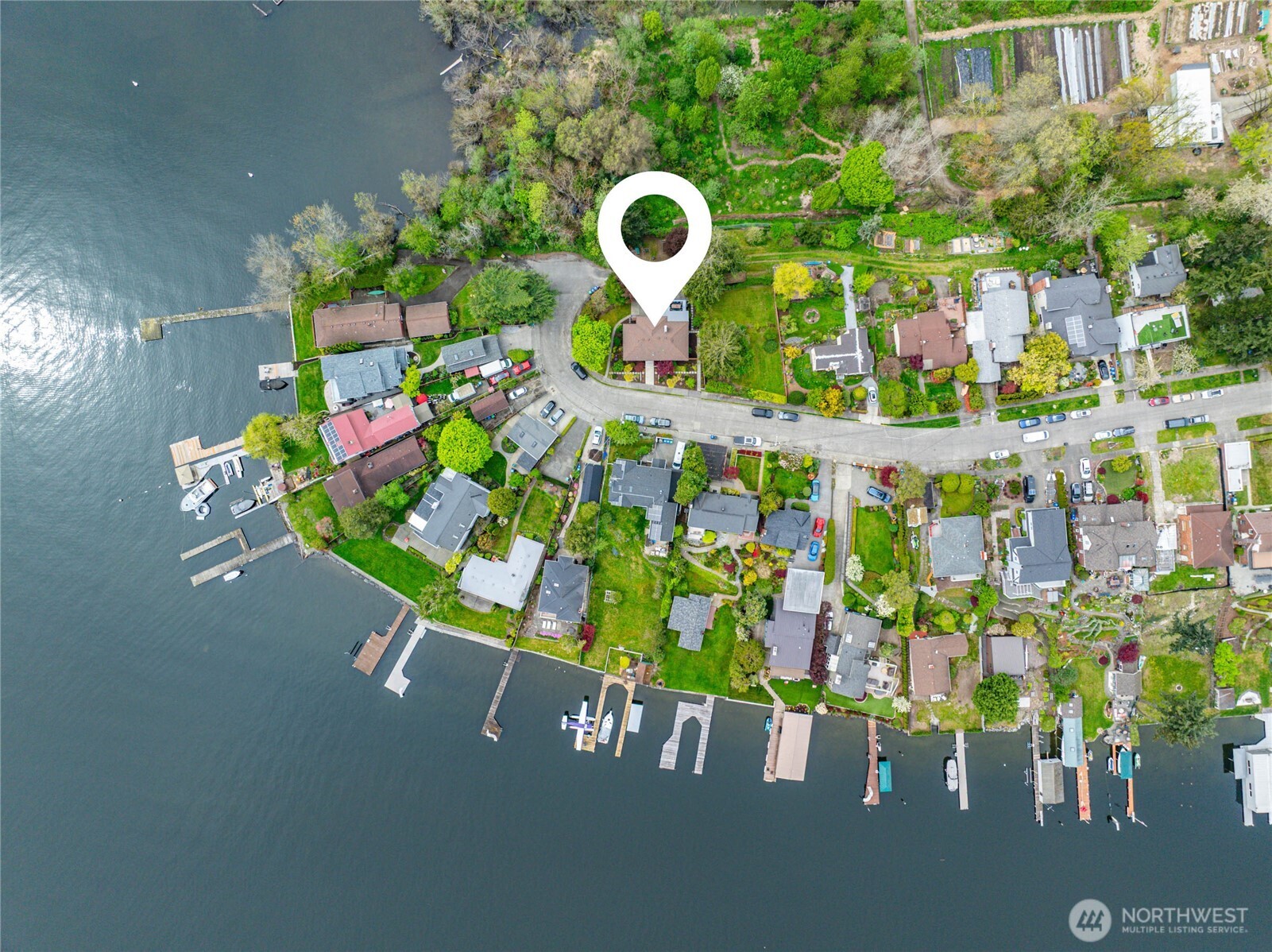 8683 Island Drive S